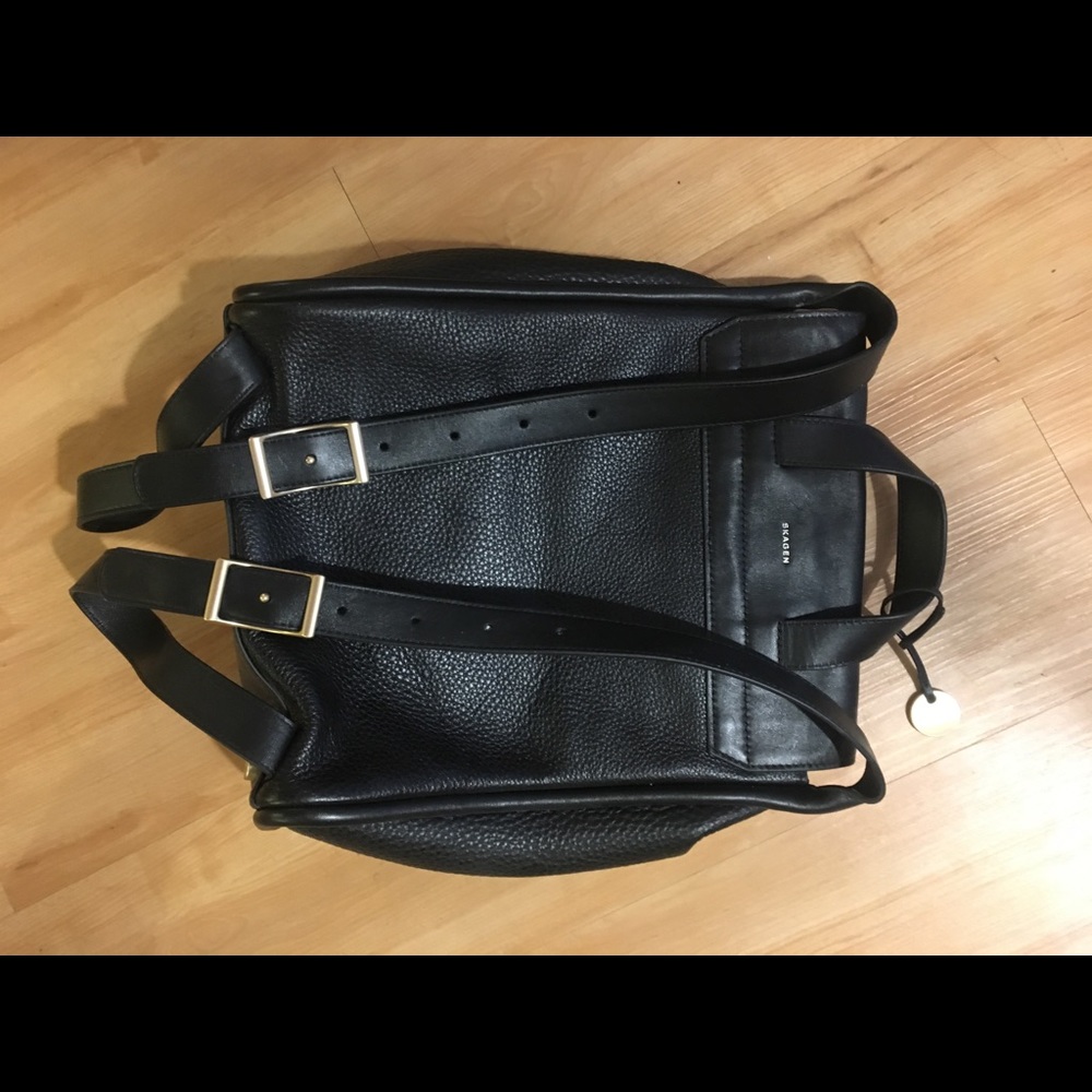 Black leather Skagen backpack bag - Picture 7 of 8